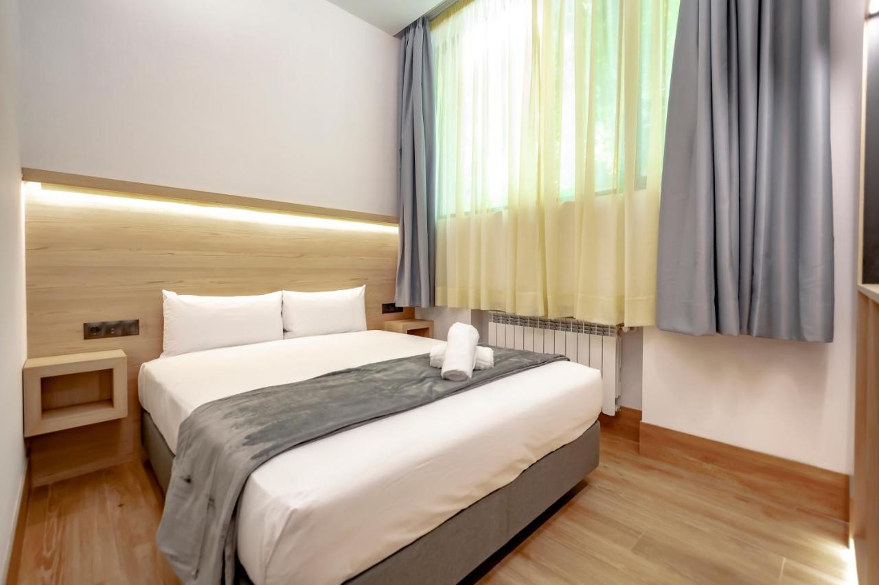 Dobohomes - Montesa 20 Aparthotel