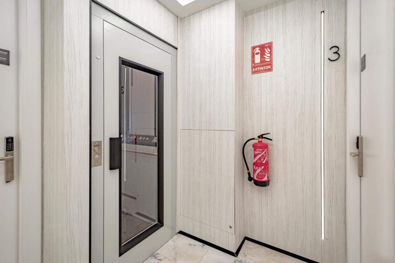 Dobohomes - Montesa 20 Aparthotel *
